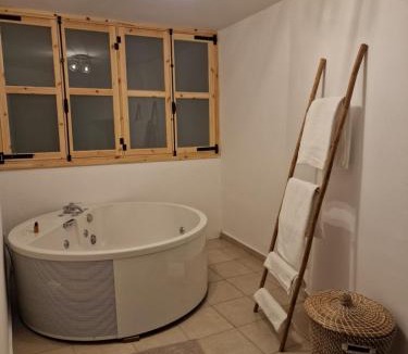 Agros Apartment | Aprosmeno Jacuzzi House 3 With Private Pool