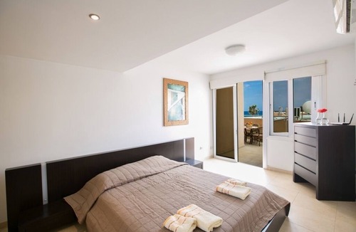 Protaras Apartment | Apt. Tayla, Luxury 3BDR Protaras Apt. with Communal Pool on Fig Tree Bay Beach