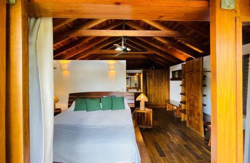 Playa La Redonda Hotel | Aqua Oceanfront Hotel Resort