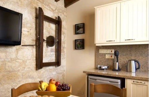 Agia Fyla Ski Chalet | Arsorama Village Homes
