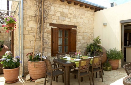 Agia Fyla Ski Chalet | Arsorama Village Homes