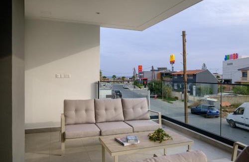 Livadia Apartment | Artemis 101 - Seaside Stories