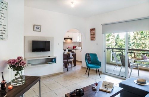 Universal Apartment | Artemis Cynthia Complex