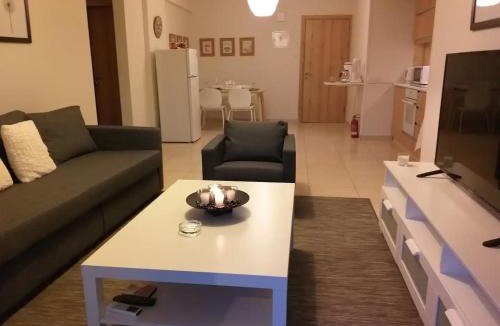 Tersefanou Apartment | Artemis Panorama Escape Vacation