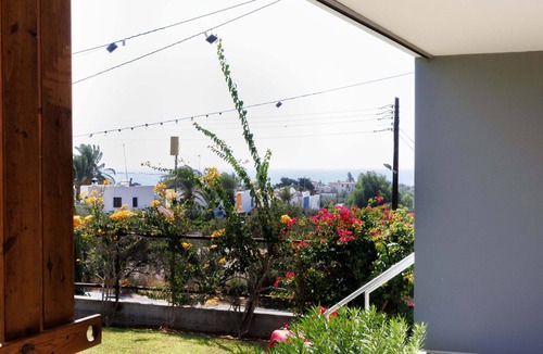 Pentakomo Apartment | Artistic 1-Bedroom Apartment in Limassol, by the Sea