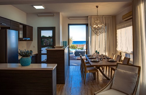 Mazotos Apartment | Atlantis Gardens