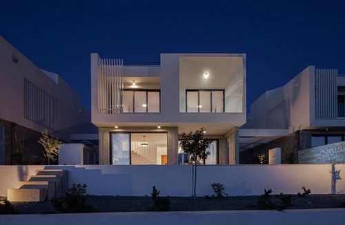 Emba Villa | Avalon 1 Villa 11 - Four Bedroom Villa, Sleeps 8