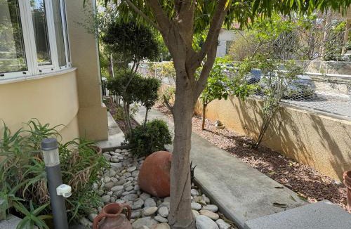 Limassol Bed & Breakfast | Avgi's Home
