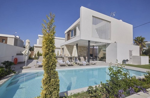 Ayia Napa Villa | Ayia Napa Kube Villa KB1 - a villa that sleeps 12 guests in 5 bedrooms