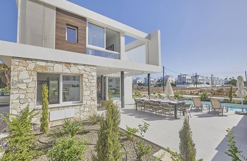 Ayia Napa Villa | Ayia Napa Kube Villa KB1 - a villa that sleeps 12 guests in 5 bedrooms