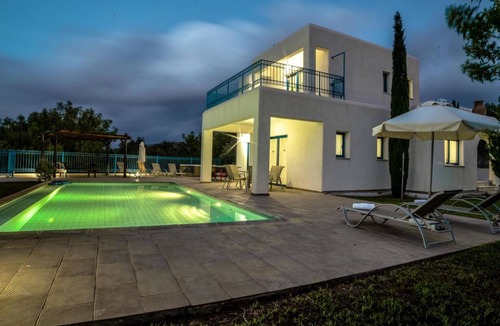 Agios Georgios Pegeias Apartment | Azzurro Holiday Villas Πέγεια