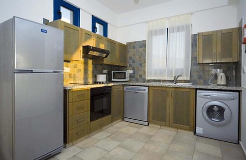 Agios Georgios Pegeias House | Azzuro 7