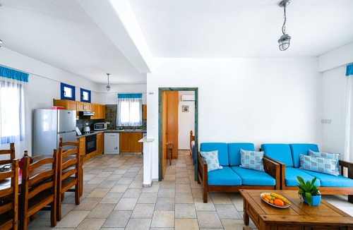 Agios Georgios Pegeias Apartment | Azzurro Luxury Holiday Villas