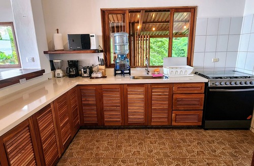 San Juan del Sur House | BEACHFRONT 180° BAY VIEW - POOL - GREAT SPACE - AT FOREST - DIRECT BEACH ACCESS