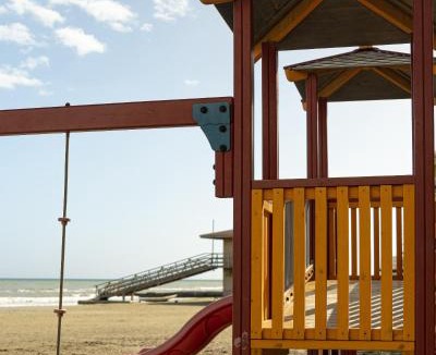 Larnaca Apartment | Beachfront Apt Makenzy Larnaca