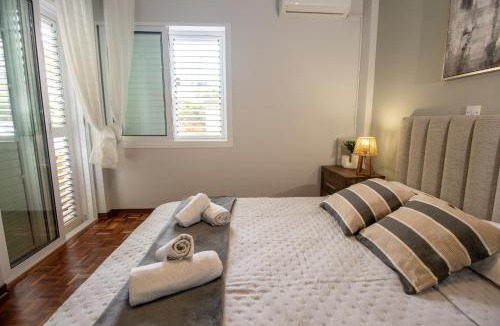 Larnaca Apartment | Beachfront Apt Makenzy Larnaca