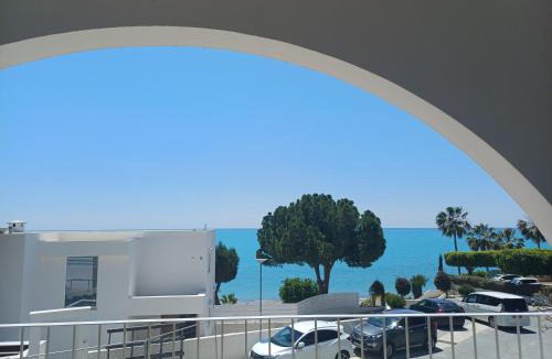Pissouri Apartment | Beachfront Bliss