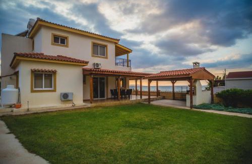 Argaka Villa | Beachfront Villa Thomas 5