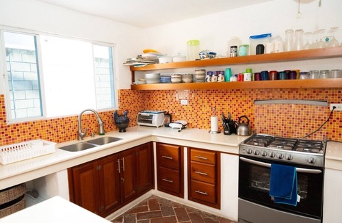 El Velero House | Beachfront Villa with Private Pool - 5 Bedrooms