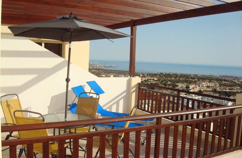 Peyia Town Apartment | Beautiful 2 Bedroom 4th Floor Apartment In Peyia. Communal pool - Free WiFi