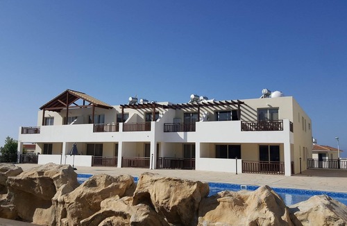 Peyia Town Apartment | Beautiful 2 bedroom apartment located pool level, sea view, FREE WIFI