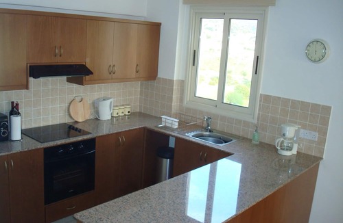 Peyia Town Apartment | Beautiful 2 Bedroom Penthouse Apartment In Peyia. Communal pool - Free WiFi