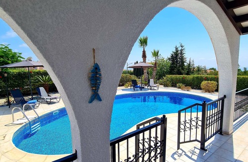 Tala Villa | Beautiful 3 bedroom villa, Tala - rooms all on one level