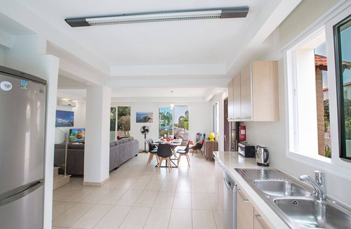 Pernera Villa | Beautiful 5 Star Holiday Villa in a Prime Location in Protaras
