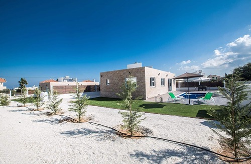 Protaras Villa | Beautiful 5 Star Holiday Villa in a Prime Location in Protaras