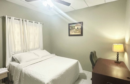 Leon Bed & Breakfast | Beautiful bedroom shared house in charming León awaits you