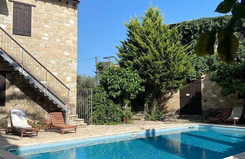 Choirokoitia Apartment | Beautiful Country House Apartment with A/C, WiFi & Pool in the Historical Village of Choirokoitia