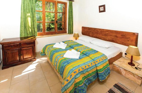 Miliou House | Beautiful home in Miliou Paphos with 3 Bedrooms, Jacuzzi and Outdoor swimming pool