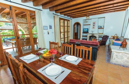 Miliou House | Beautiful home in Miliou Paphos with 3 Bedrooms, Outdoor swimming pool and Swimming pool