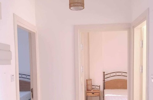 Agios Nikolaos Apartment | Beautiful Location by the Sea with communal Pool