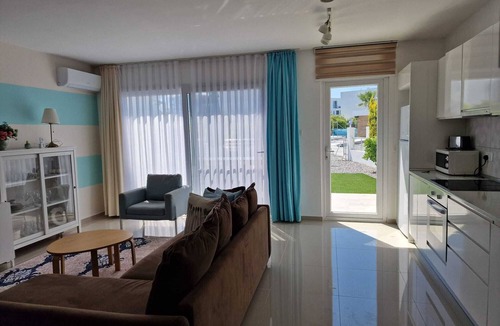 Gastria House | Beautiful luxurious villa by the beach in high-end complex Caesar Beach