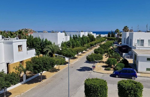 Gastria House | Beautiful luxurious villa by the beach in high-end complex Caesar Beach