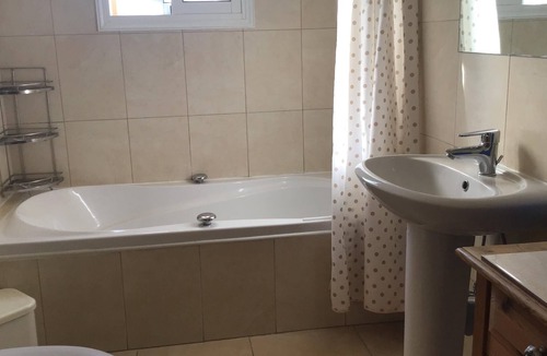 Pissouri House | Beautiful Luxury Villa in Pissouri Bay, Private Pool, Free WiFi, Close to Beach