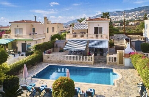 Pegeia Villa | Beautiful Peyia Villa | Private Pool, Sea & Mountain View’s, Sleeps 6