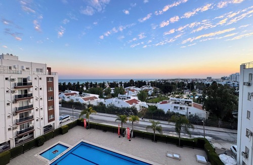 Trikomo Apartment | Beautiful Sea View Studio with Pool. 5-Min Walk to the Beach