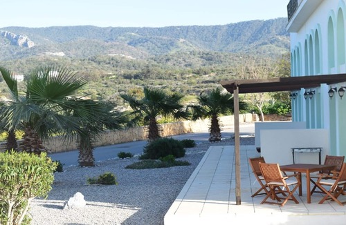 Bahceli Apartment | BEAUTIFUL VIEWS & PEACEFUL MODERN APARTMENT