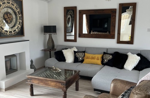 Catalkoy House | Beautifully presented 3 bed bungalow located 15 minutes walk to Shayna beach.