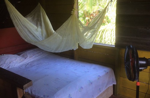 Little Corn Island Bed & Breakfast | BeDoBe