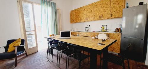 Old Town Hostel | Bee Hostel Paphos