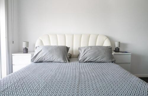 Agios Tychon Apartment | Belora Modern Studio, Sea View 100m to Beach