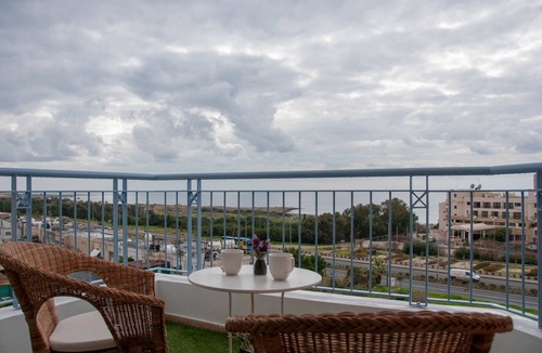 Paphos Apartment | Best apartment in Paphos ★ 1 minute from beach ★ Renovated!