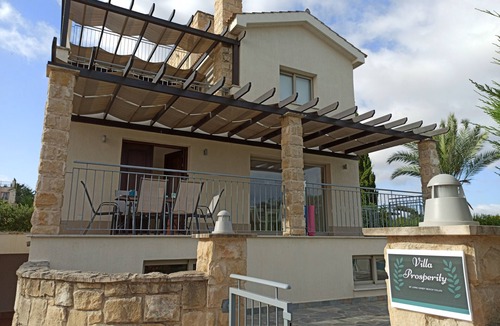 Polis Villa | BF Limni Sandy Beach Villas - Four Bedrooms with Pool & Sauna