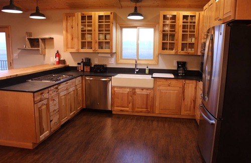 Dillon House | Blacktail Inn & Stations