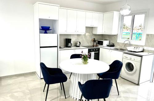 Latchi Apartment | BLUE LATSI