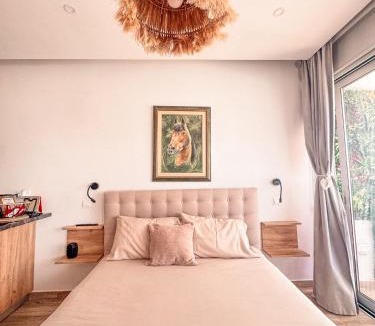 Paphos Apartment | Bohemian Rhapsody