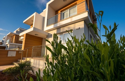 Trikomo House | Brand-New Duplex Villa in Royal Sun Elite North Cyprus in Yeni İskele